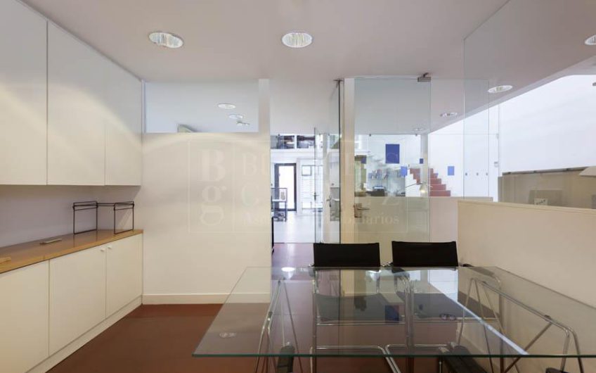 Office for sale/rent in Eixample Sagrada Familia