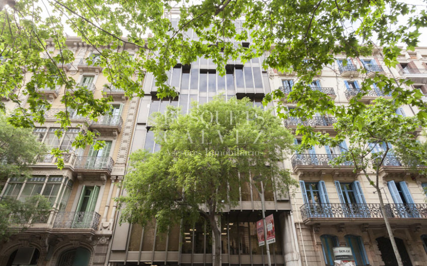 Office for sale in profitable Eixample