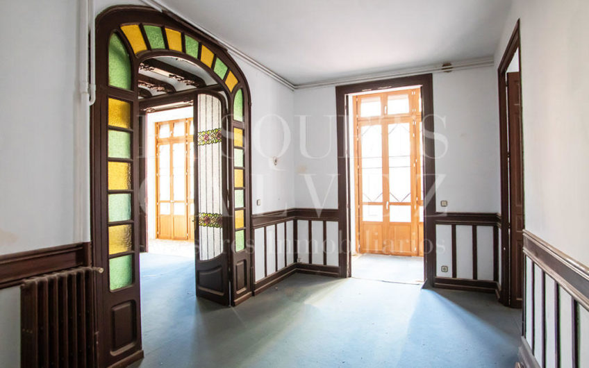 Office for sale with terrace in Còrsega