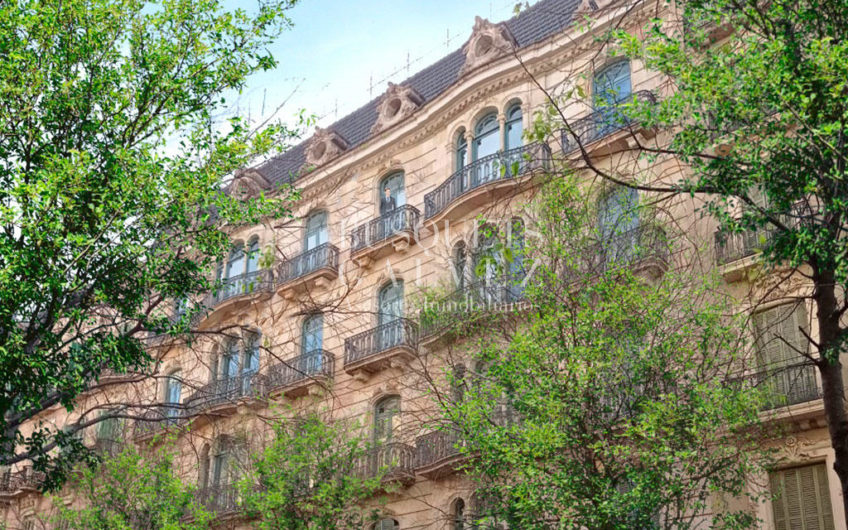 Edificio coroporativo de oficinas en alquiler Barcelona