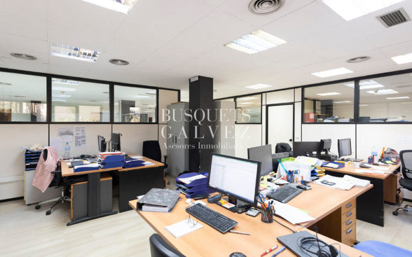 Office for sale in Viladomat