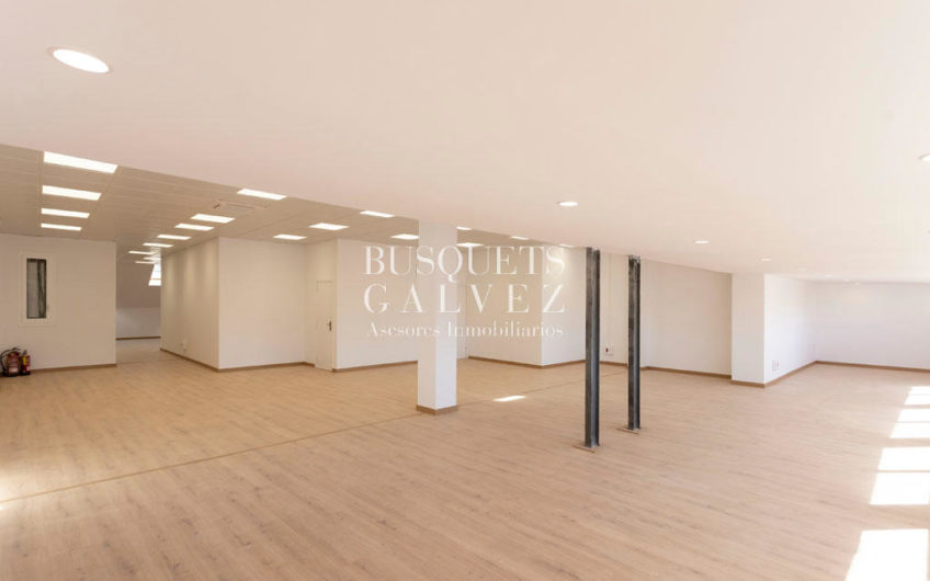 Office for rent in Pau Clarís/Gran Via