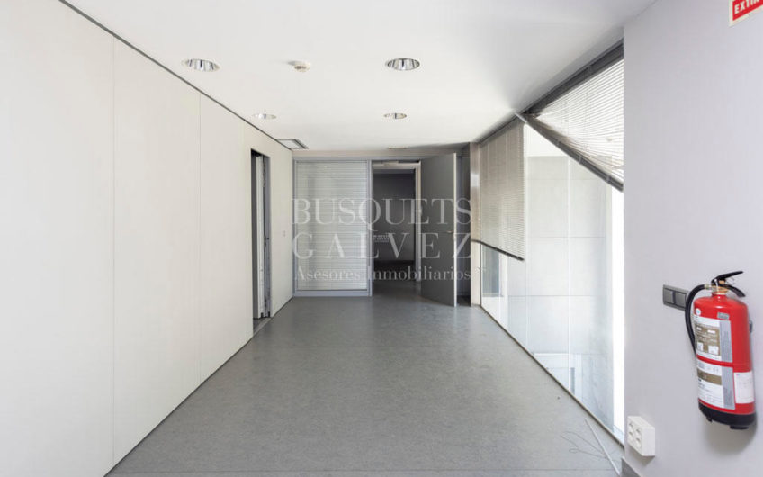 Office for sale in Almogàvers