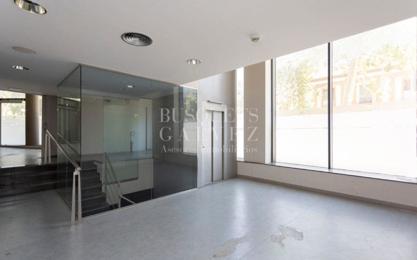 Office for rent in Almogàvers