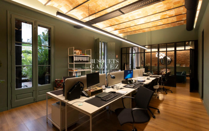 Office with terrace in Rambla Catalunya