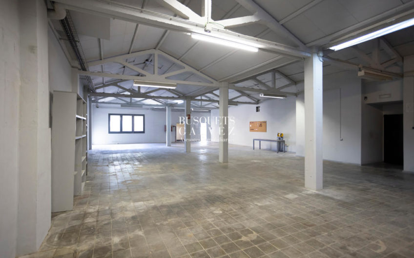 Building for rent in Poblenou