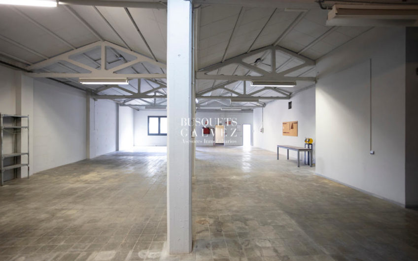 Building for rent in Poblenou