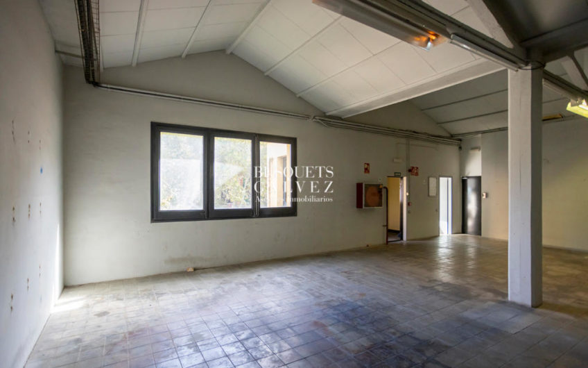 Building for rent in Poblenou