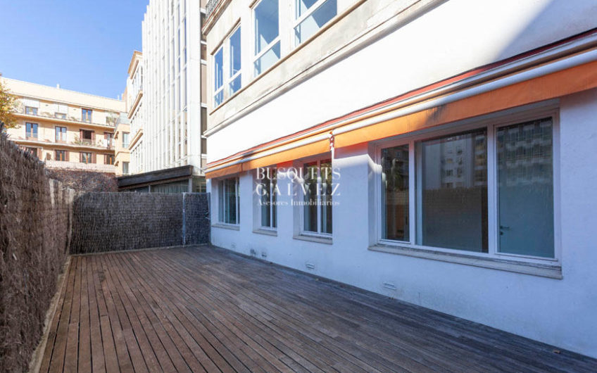 Oficina con terraza en alquiler en Passeig de Gràcia