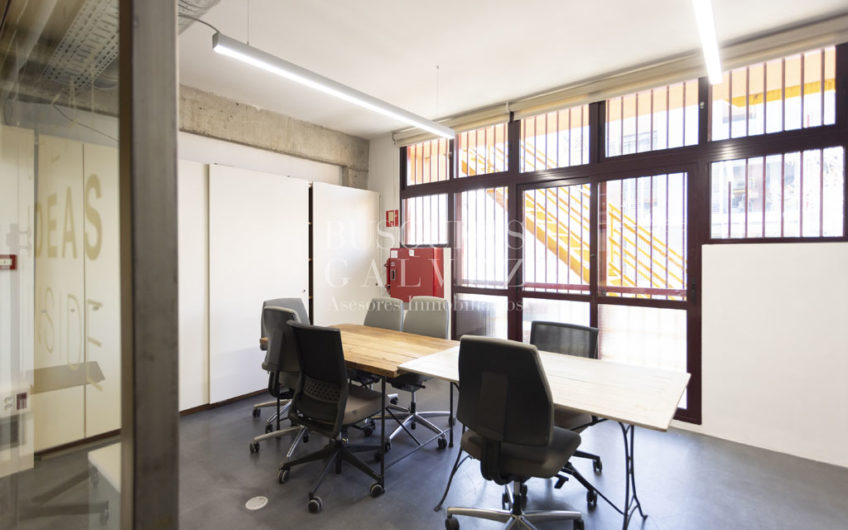 Office for rent in Llull